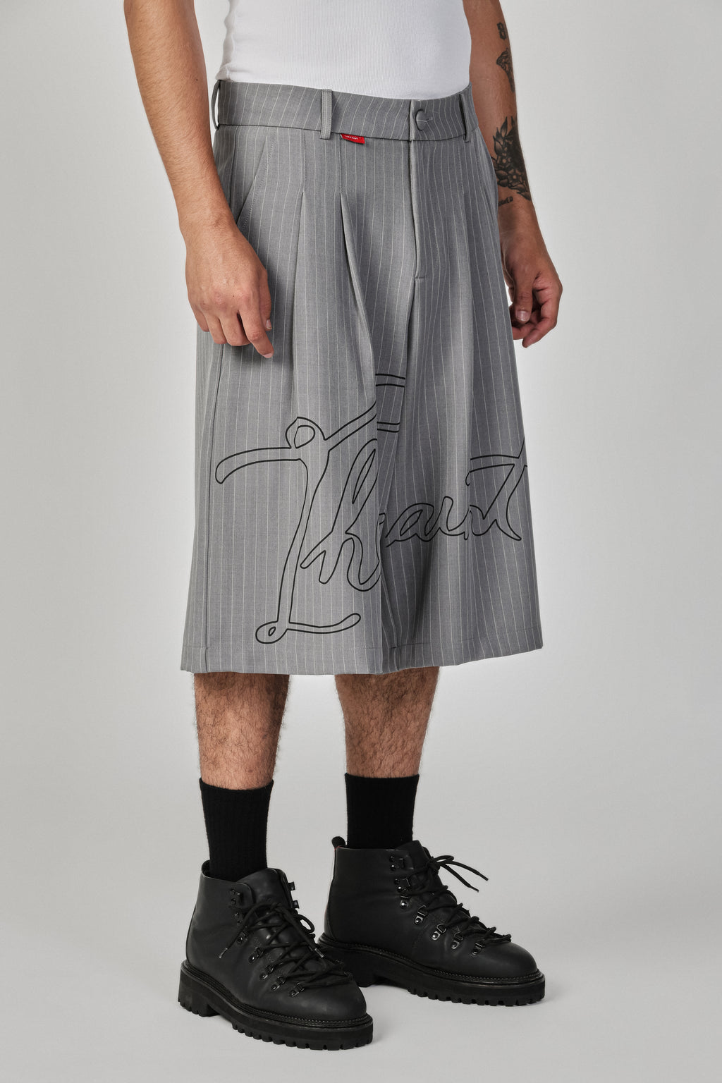 TAILORED JORTS THESAINT CURSIVE