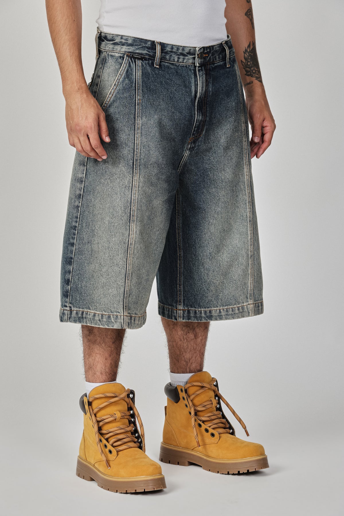 DENIM JORTS ROUND POCKET