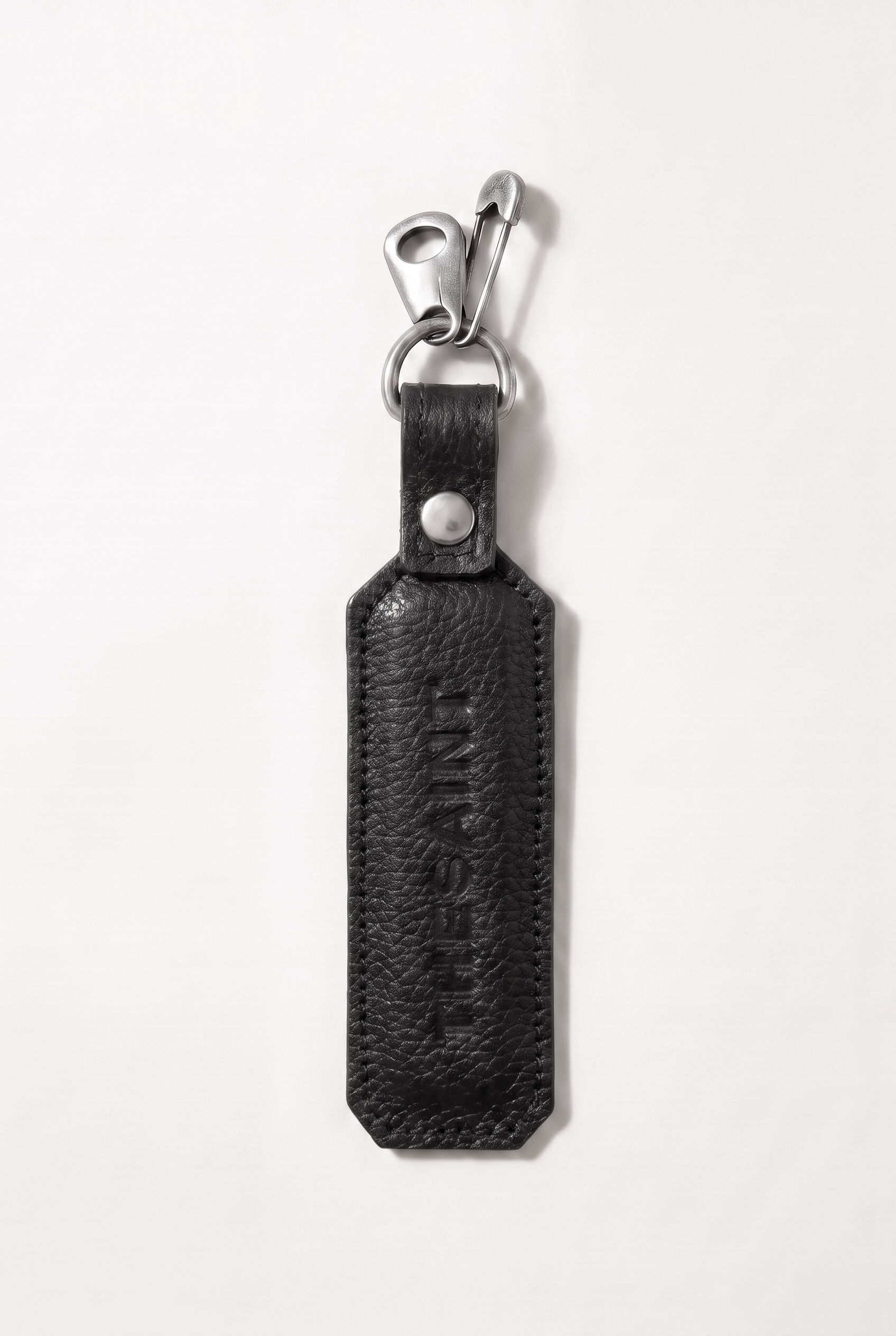 LEATHER KEYCHAIN THESAINT