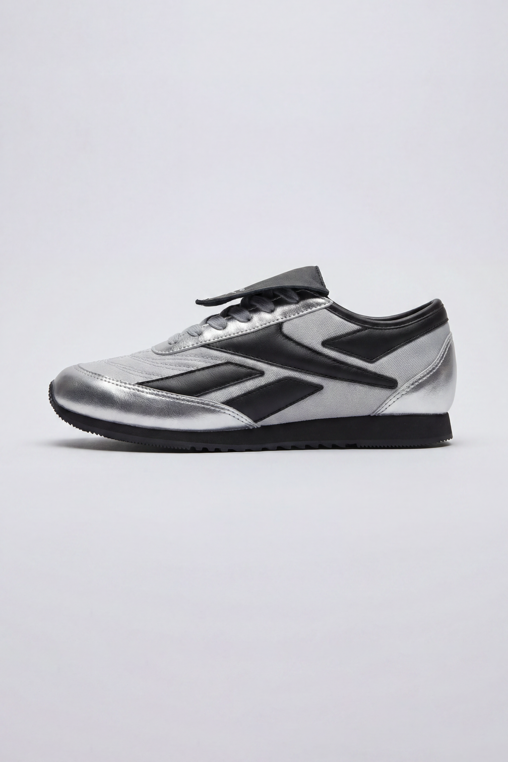 Tênis Reebok x THESAINT ALQUAT