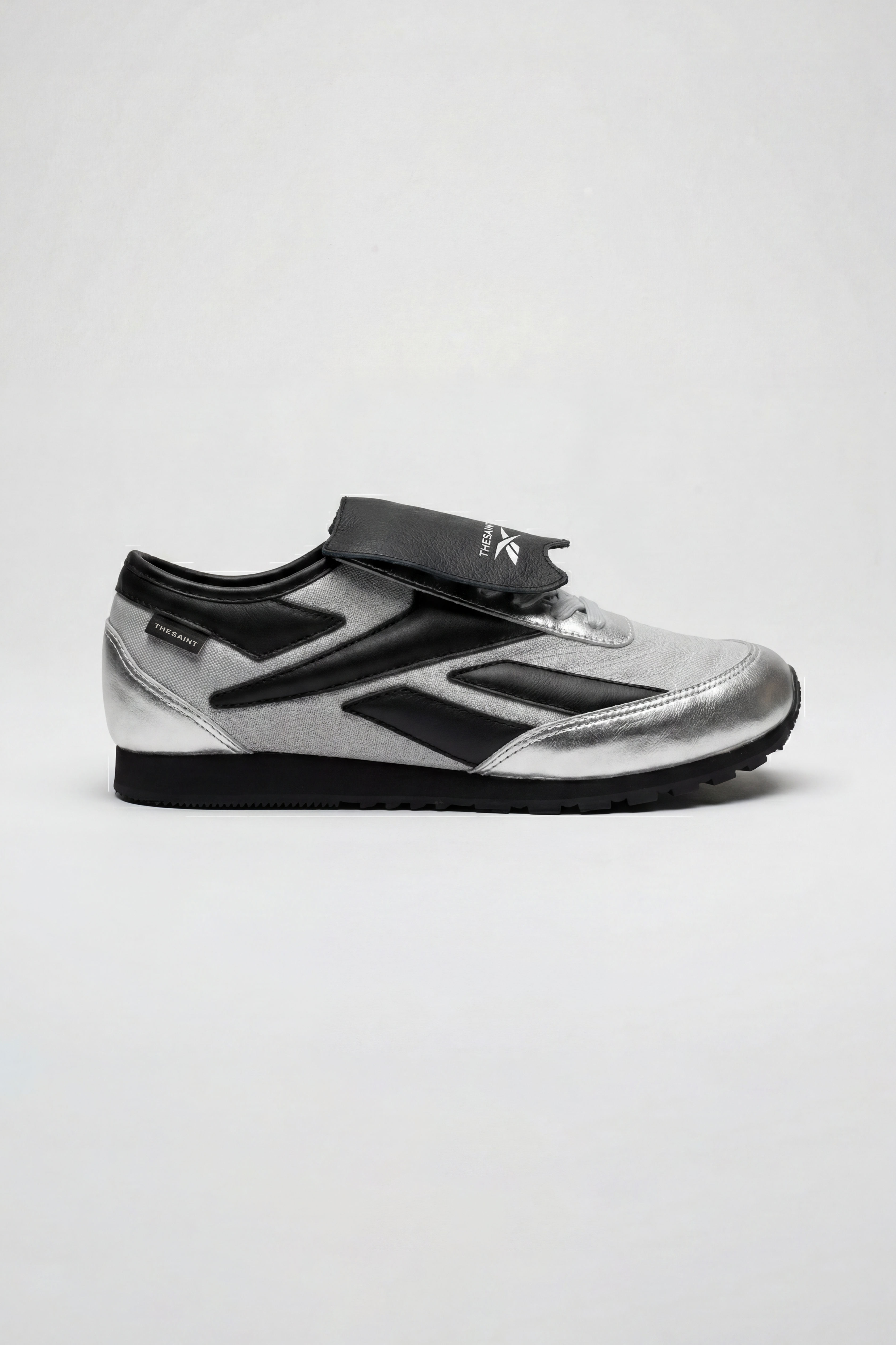 Tênis Reebok x THESAINT ALQUAT