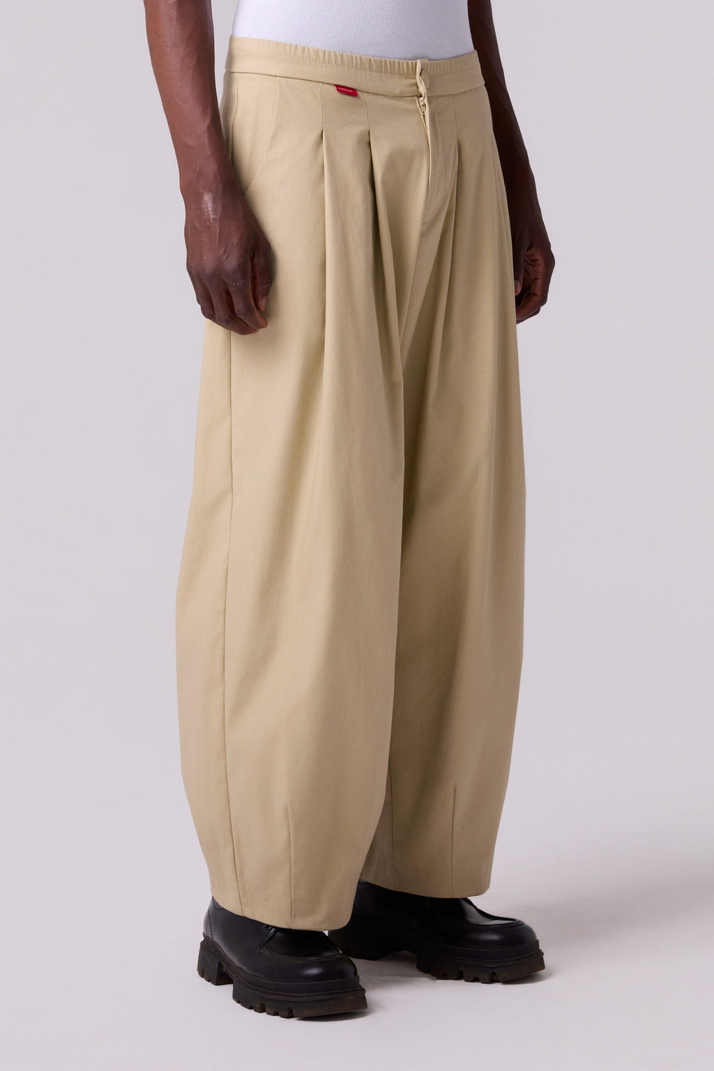 TAILORED BAGGY PANTS