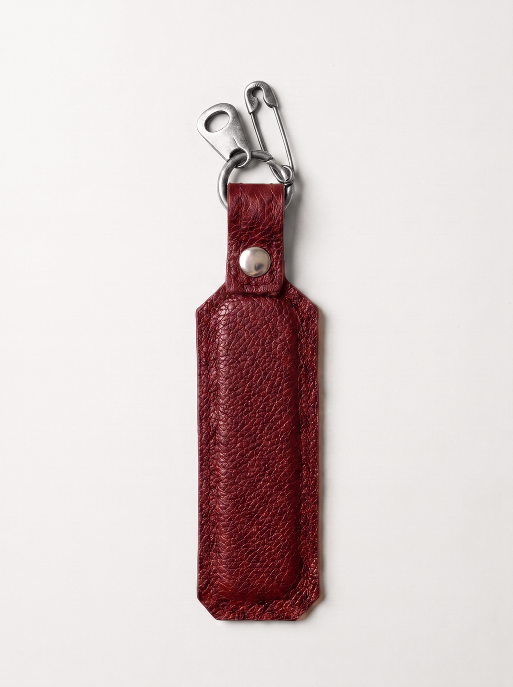 LEATHER KEYCHAIN THESAINT